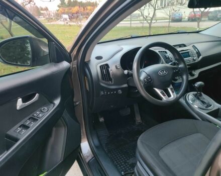 Коричневый Киа Sportage, объемом двигателя 2.4 л и пробегом 160 тыс. км за 11550 $, фото 4 на Automoto.ua