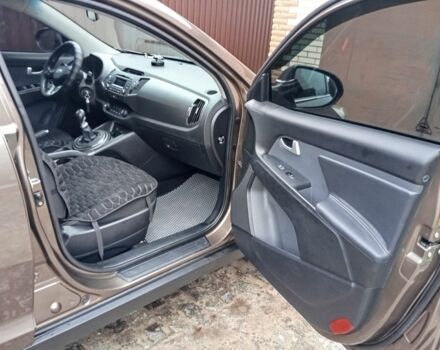 Коричневый Киа Sportage, объемом двигателя 2 л и пробегом 183 тыс. км за 12700 $, фото 7 на Automoto.ua