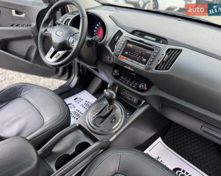 Коричневий Кіа Sportage, об'ємом двигуна 2 л та пробігом 190 тис. км за 13950 $, фото 62 на Automoto.ua