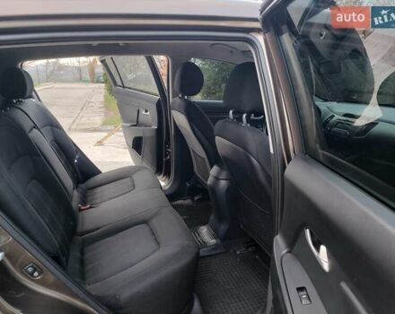 Коричневый Киа Sportage, объемом двигателя 2.4 л и пробегом 164 тыс. км за 11750 $, фото 6 на Automoto.ua