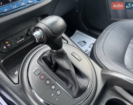 Коричневий Кіа Sportage, об'ємом двигуна 2 л та пробігом 190 тис. км за 13950 $, фото 38 на Automoto.ua