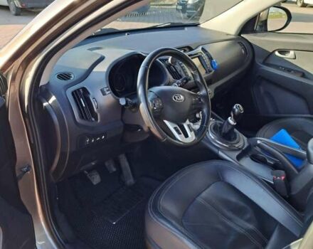 Коричневый Киа Sportage, объемом двигателя 1.6 л и пробегом 220 тыс. км за 11500 $, фото 14 на Automoto.ua