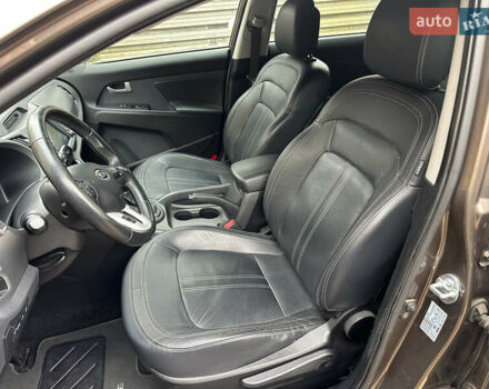 Коричневий Кіа Sportage, об'ємом двигуна 2 л та пробігом 197 тис. км за 14800 $, фото 14 на Automoto.ua
