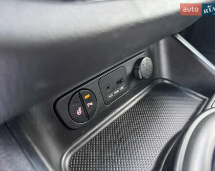 Коричневий Кіа Sportage, об'ємом двигуна 2 л та пробігом 190 тис. км за 13950 $, фото 37 на Automoto.ua