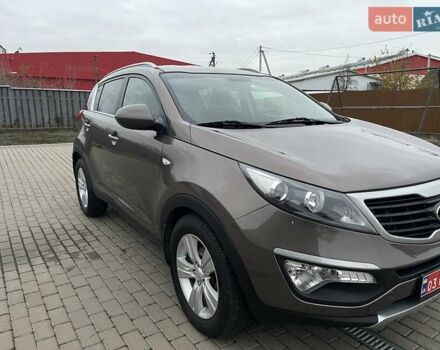 Коричневый Киа Sportage, объемом двигателя 1.7 л и пробегом 258 тыс. км за 11500 $, фото 1 на Automoto.ua