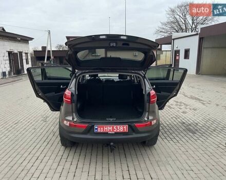 Коричневый Киа Sportage, объемом двигателя 1.7 л и пробегом 258 тыс. км за 11500 $, фото 11 на Automoto.ua
