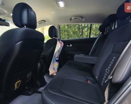 Коричневый Киа Sportage, объемом двигателя 2 л и пробегом 150 тыс. км за 16500 $, фото 11 на Automoto.ua