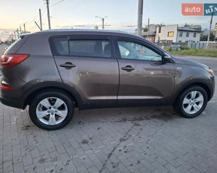 Коричневый Киа Sportage, объемом двигателя 2.4 л и пробегом 105 тыс. км за 11500 $, фото 4 на Automoto.ua