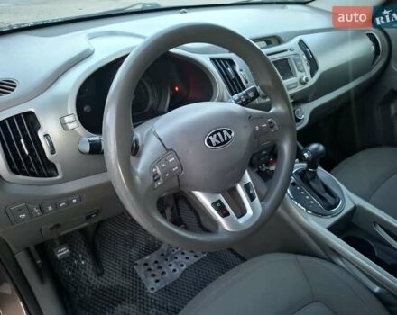 Коричневый Киа Sportage, объемом двигателя 2.4 л и пробегом 105 тыс. км за 11500 $, фото 18 на Automoto.ua