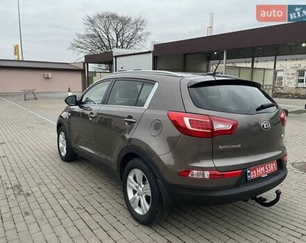 Коричневый Киа Sportage, объемом двигателя 1.7 л и пробегом 258 тыс. км за 11500 $, фото 7 на Automoto.ua