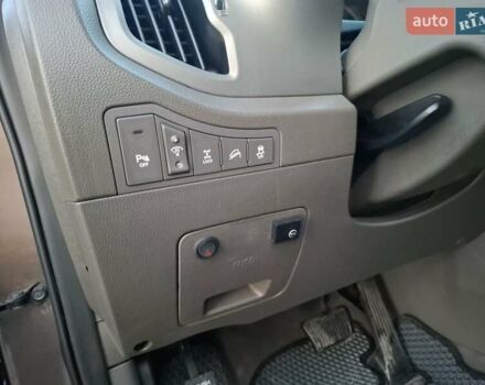 Коричневый Киа Sportage, объемом двигателя 2.4 л и пробегом 105 тыс. км за 11500 $, фото 13 на Automoto.ua