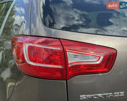 Коричневый Киа Sportage, объемом двигателя 1.69 л и пробегом 145 тыс. км за 12900 $, фото 7 на Automoto.ua