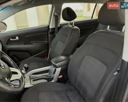 Коричневый Киа Sportage, объемом двигателя 1.7 л и пробегом 188 тыс. км за 14300 $, фото 9 на Automoto.ua