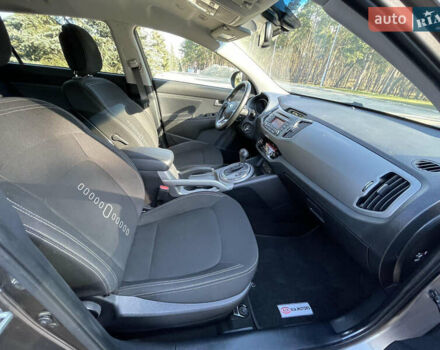 Коричневый Киа Sportage, объемом двигателя 2 л и пробегом 169 тыс. км за 15800 $, фото 11 на Automoto.ua