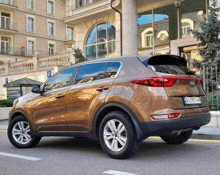 Коричневый Киа Sportage, объемом двигателя 0.24 л и пробегом 107 тыс. км за 13500 $, фото 1 на Automoto.ua