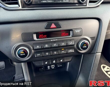 Коричневый Киа Sportage, объемом двигателя 2 л и пробегом 156 тыс. км за 16999 $, фото 5 на Automoto.ua