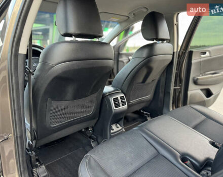 Коричневый Киа Sportage, объемом двигателя 2 л и пробегом 156 тыс. км за 16999 $, фото 35 на Automoto.ua