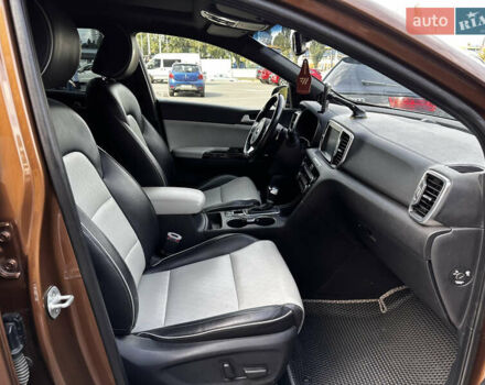 Коричневый Киа Sportage, объемом двигателя 2 л и пробегом 126 тыс. км за 20000 $, фото 31 на Automoto.ua