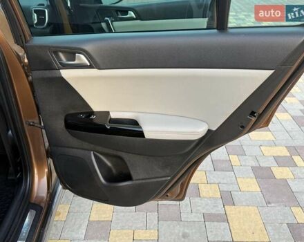 Коричневый Киа Sportage, объемом двигателя 2 л и пробегом 131 тыс. км за 21900 $, фото 34 на Automoto.ua