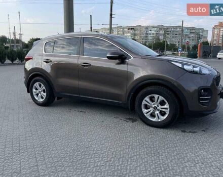 Коричневий Кіа Sportage, об'ємом двигуна 1.69 л та пробігом 140 тис. км за 15300 $, фото 3 на Automoto.ua