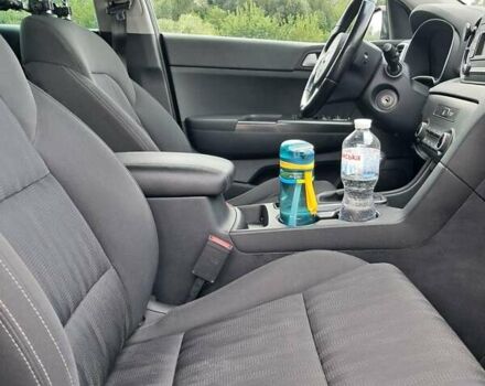 Коричневий Кіа Sportage, об'ємом двигуна 2 л та пробігом 108 тис. км за 16600 $, фото 10 на Automoto.ua