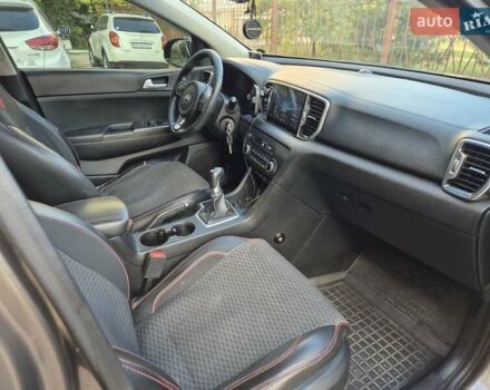 Коричневый Киа Sportage, объемом двигателя 1.69 л и пробегом 206 тыс. км за 17500 $, фото 6 на Automoto.ua