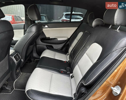 Коричневый Киа Sportage, объемом двигателя 2 л и пробегом 126 тыс. км за 20000 $, фото 32 на Automoto.ua