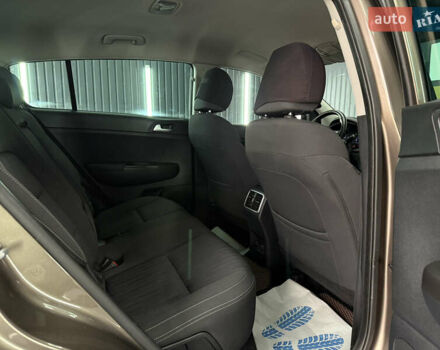 Коричневий Кіа Sportage, об'ємом двигуна 1.7 л та пробігом 230 тис. км за 15900 $, фото 30 на Automoto.ua