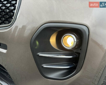 Коричневий Кіа Sportage, об'ємом двигуна 1.69 л та пробігом 173 тис. км за 17999 $, фото 81 на Automoto.ua