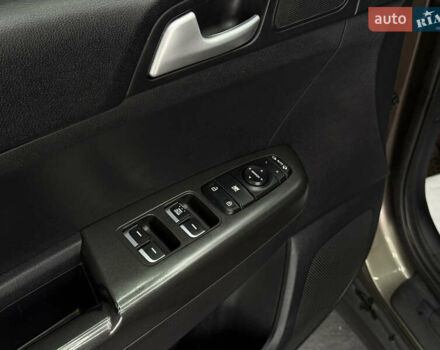 Коричневий Кіа Sportage, об'ємом двигуна 1.7 л та пробігом 230 тис. км за 15900 $, фото 23 на Automoto.ua