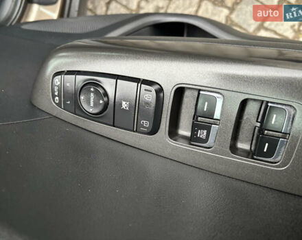 Коричневий Кіа Sportage, об'ємом двигуна 1.69 л та пробігом 173 тис. км за 17999 $, фото 56 на Automoto.ua