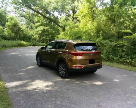 Коричневий Кіа Sportage, об'ємом двигуна 2.4 л та пробігом 60 тис. км за 5500 $, фото 3 на Automoto.ua