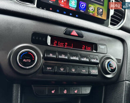 Коричневий Кіа Sportage, об'ємом двигуна 1.69 л та пробігом 173 тис. км за 17999 $, фото 87 на Automoto.ua