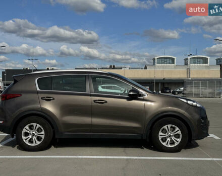 Коричневый Киа Sportage, объемом двигателя 1.69 л и пробегом 143 тыс. км за 16900 $, фото 6 на Automoto.ua