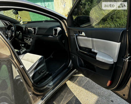 Коричневый Киа Sportage, объемом двигателя 2 л и пробегом 160 тыс. км за 23500 $, фото 37 на Automoto.ua