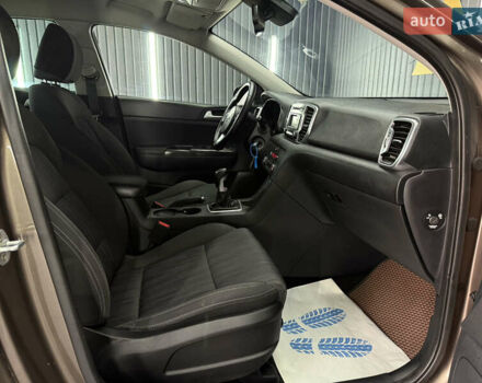 Коричневий Кіа Sportage, об'ємом двигуна 1.7 л та пробігом 230 тис. км за 15900 $, фото 27 на Automoto.ua