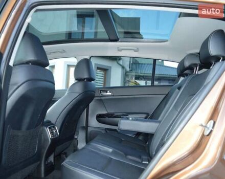 Коричневый Киа Sportage, объемом двигателя 2 л и пробегом 177 тыс. км за 18700 $, фото 19 на Automoto.ua