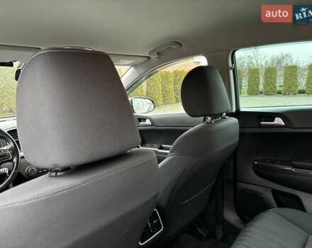 Коричневий Кіа Sportage, об'ємом двигуна 1.69 л та пробігом 173 тис. км за 17999 $, фото 65 на Automoto.ua