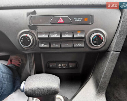 Коричневий Кіа Sportage, об'ємом двигуна 2.36 л та пробігом 113 тис. км за 14400 $, фото 32 на Automoto.ua