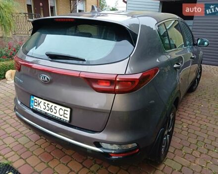 Коричневий Кіа Sportage, об'ємом двигуна 1.59 л та пробігом 96 тис. км за 16000 $, фото 4 на Automoto.ua