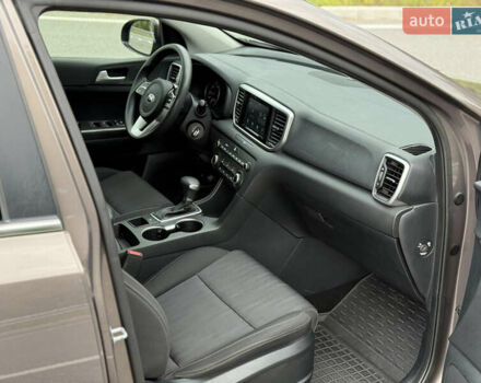 Коричневый Киа Sportage, объемом двигателя 1.59 л и пробегом 82 тыс. км за 16299 $, фото 31 на Automoto.ua