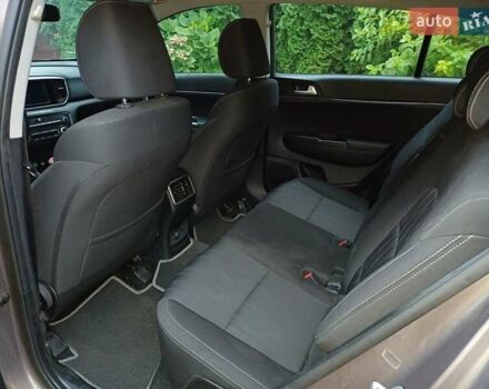 Коричневий Кіа Sportage, об'ємом двигуна 1.59 л та пробігом 96 тис. км за 16000 $, фото 10 на Automoto.ua