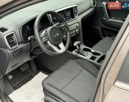 Коричневый Киа Sportage, объемом двигателя 1.59 л и пробегом 82 тыс. км за 16299 $, фото 24 на Automoto.ua