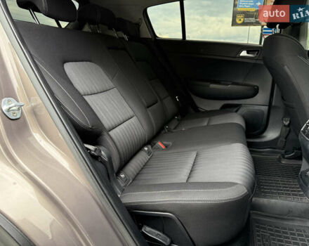 Коричневый Киа Sportage, объемом двигателя 1.59 л и пробегом 82 тыс. км за 16299 $, фото 37 на Automoto.ua