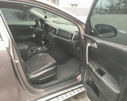 Коричневий Кіа Sportage, об'ємом двигуна 1.6 л та пробігом 133 тис. км за 18999 $, фото 4 на Automoto.ua