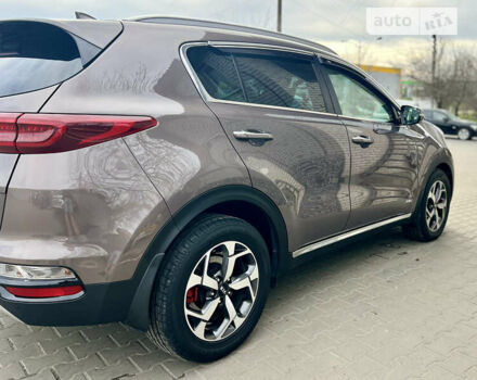 Коричневый Киа Sportage, объемом двигателя 2 л и пробегом 98 тыс. км за 27000 $, фото 9 на Automoto.ua