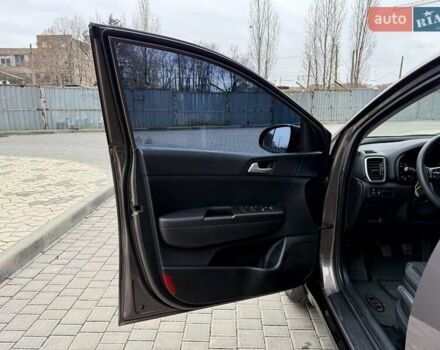 Коричневий Кіа Sportage, об'ємом двигуна 1.59 л та пробігом 53 тис. км за 13900 $, фото 29 на Automoto.ua
