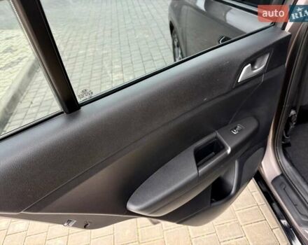 Коричневий Кіа Sportage, об'ємом двигуна 1.59 л та пробігом 53 тис. км за 13900 $, фото 62 на Automoto.ua