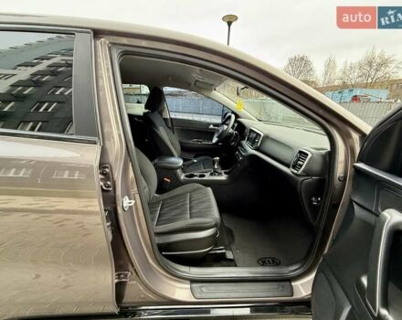 Коричневий Кіа Sportage, об'ємом двигуна 1.59 л та пробігом 53 тис. км за 13900 $, фото 48 на Automoto.ua