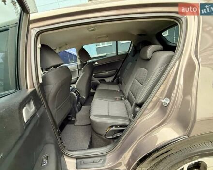 Коричневий Кіа Sportage, об'ємом двигуна 1.59 л та пробігом 53 тис. км за 13900 $, фото 66 на Automoto.ua